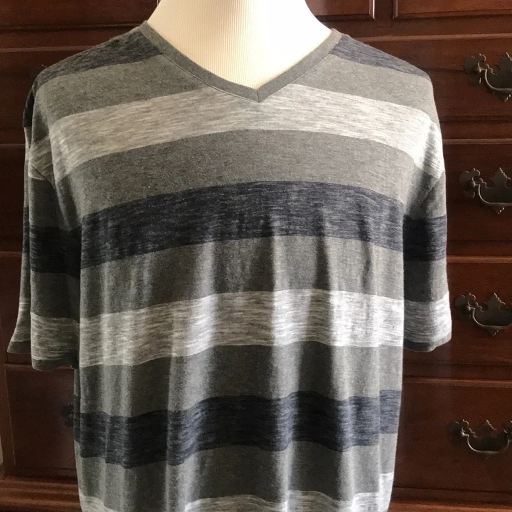 Gap Gray Stripe Tee Shirt XL - Picture 1 of 7